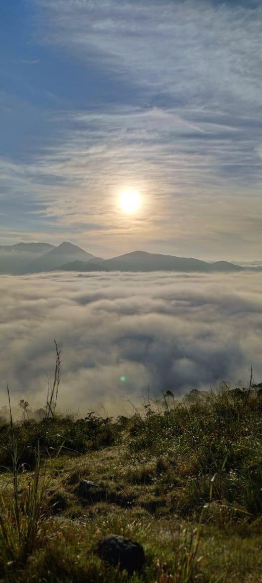 Moriah Berg Tourist Villa Vagamon Vandiperiyār Екстериор снимка