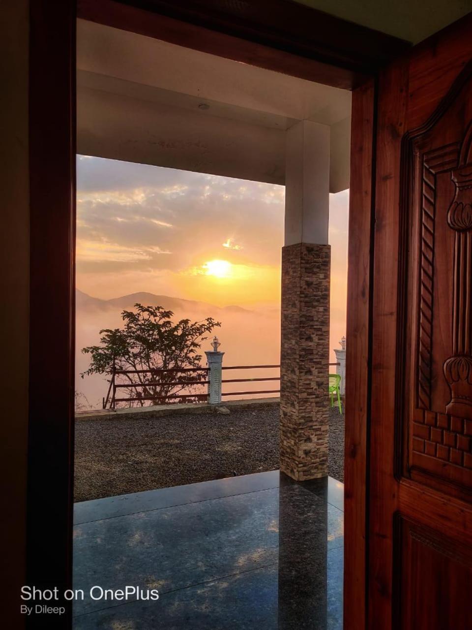 Moriah Berg Tourist Villa Vagamon Vandiperiyār Екстериор снимка